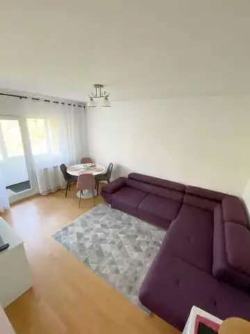 Garsoniera confort I, etaj intermediar, cartier Zorilor, zona Gradina Botanica