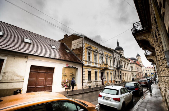 Imobil de vanzare cu 3 apartamente in centrul orasului Cluj-Napoca