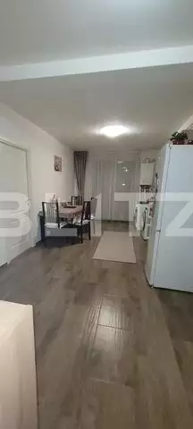 Apartament 3 camere ,52 mp , parcare, 2 balcoane, zona Porii