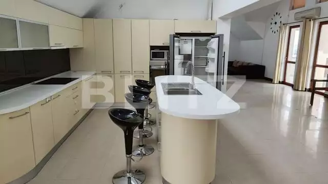 Apartament 3 camere, 230 mp, parcare, terasa, zona strazii Buna Ziua