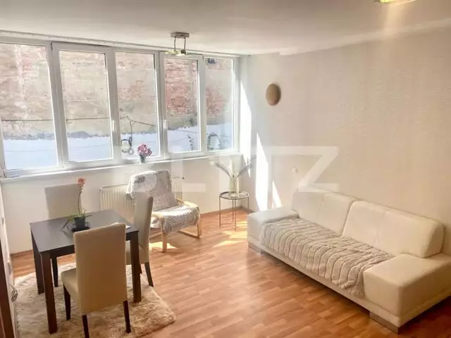 Apartament 3 camere, 80mp, parcare,  zona strazi Decebal, Centru