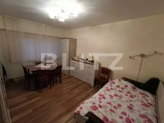 Apartament 3 camere, decomandat, 2 bai, balcon deschis, etaj intermediar, in Zorilor
