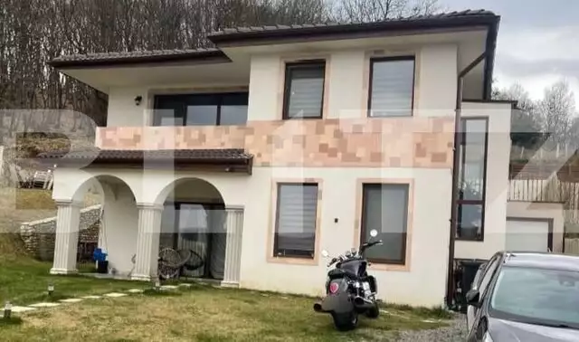 Casa individuala, 4 camere, incalzire in pardoseala, 420 mp de teren, zona de case
