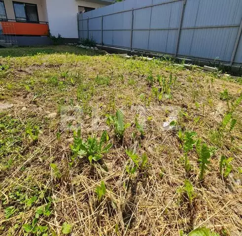 Apartament partial finisat, terasa, gradina 65 mp, parcare, zona Terra