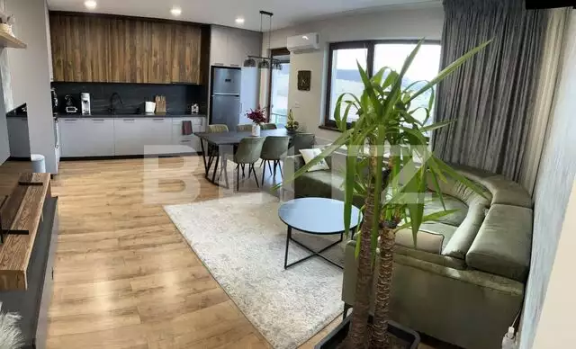 Apartament lux 3 camere, 73 mp, 2 parcari subterane, boxa, zona Sub Cetate