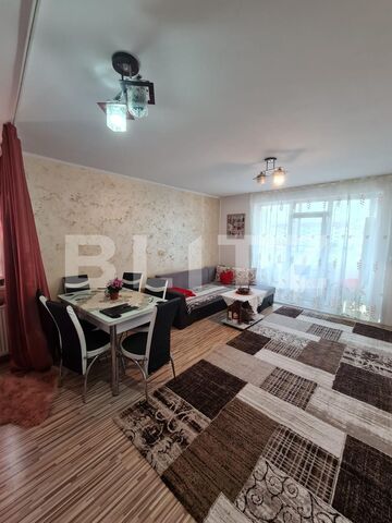 Apartament cu 2 camere, balcon inchis, camara, orientare sudica, parcare, zona Dumitru Mocanu