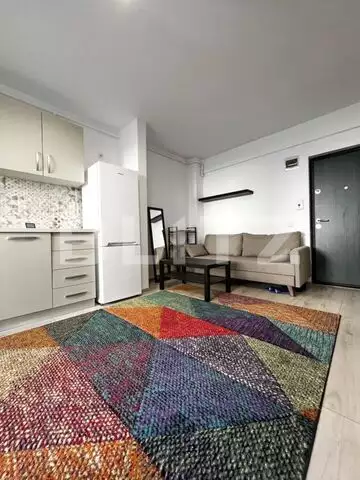 Apartament de 2 camere, 34 mp, intermediar, zona Lombului