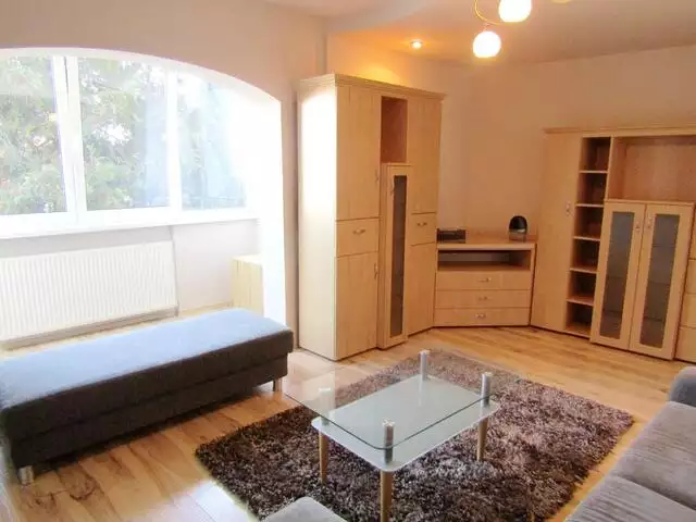 Apartament 4 camere, 85 mp, boxa, garaj, zona Gradinii Botanice!