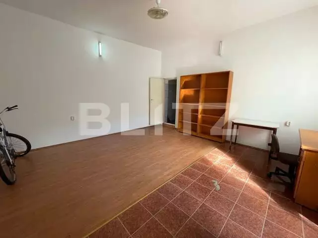 Spatiu birouri cu parcare, zona strazii Decebal!