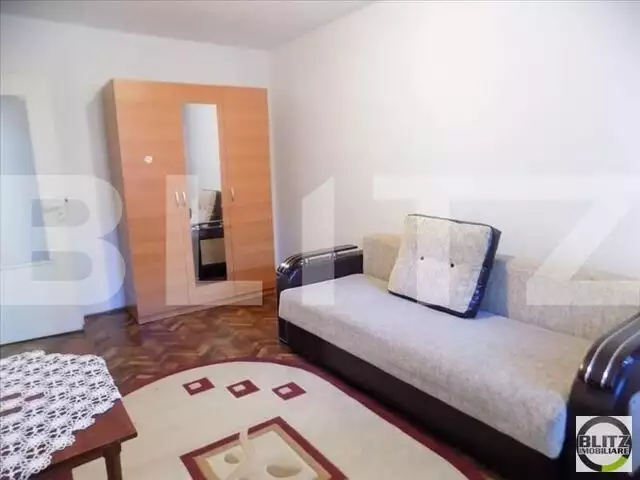 Apartament 3 camere, decomandat, 76 mp, parcare, zona Piata Flora