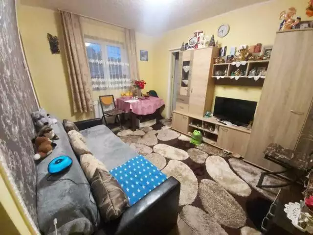 Apartament 2 camere, 35mp, semidecomandat, zona strazii Oasului
