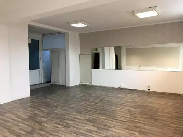 Spatiu comercial de inchiriat, 110 mp, zona Denver