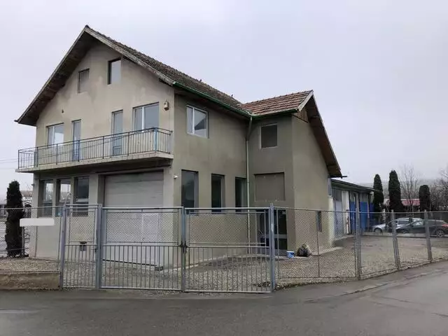 Hala cu spatiu birouri de inchiriat, pretabil atelier auto!