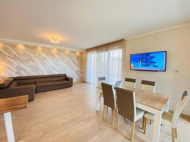 Apartament 4 camere, 120 mp utili, 40 mp terasa, garaj, zona Riviera Luxury