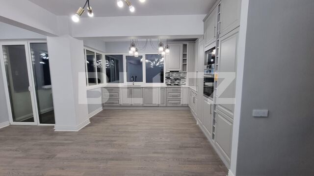 Apartament de lux, 3 camere, balcon, parcare subterana! Zona Petrom!