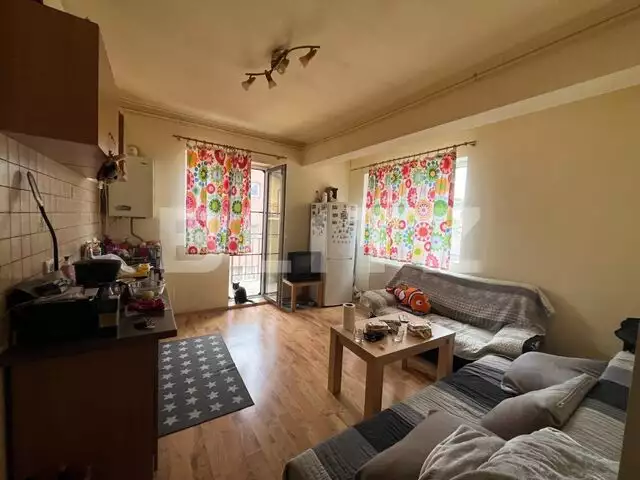 Apartament 2 camere, 40 mp, semidecomandat, zona Stejarului