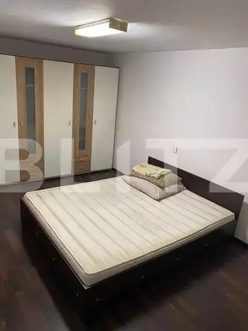 Apartament 3 camere, 65 mp, parcare, zona străzii Meteor
