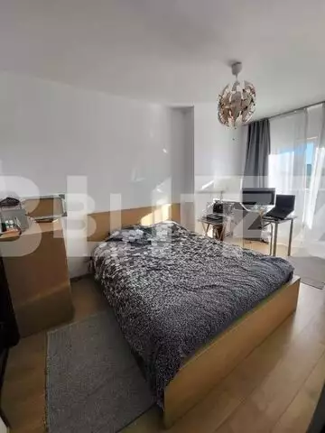 Apartament de 3 camere, 2 bai, balcon, 76 mp, zona Iulius Mall