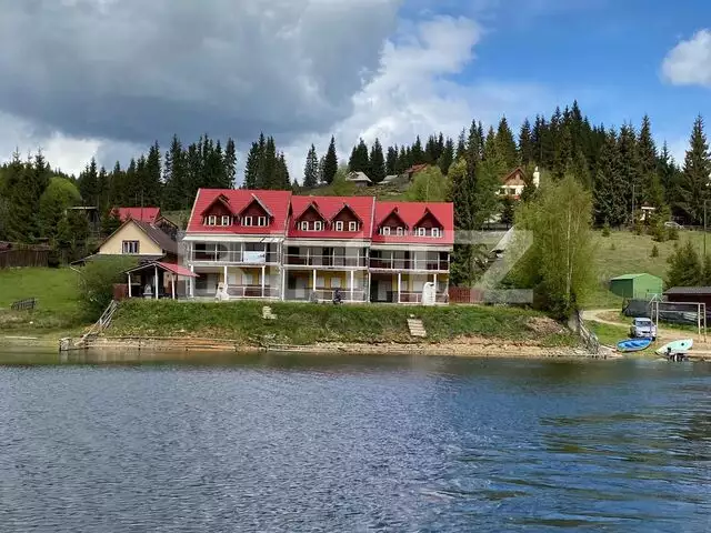 Cabana in locatie de vis, 620 mp, pe malul lacului
