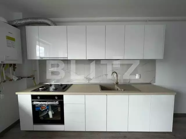 Apartament 3 camere, nou, 54 mp, parcare, zona Cetatii