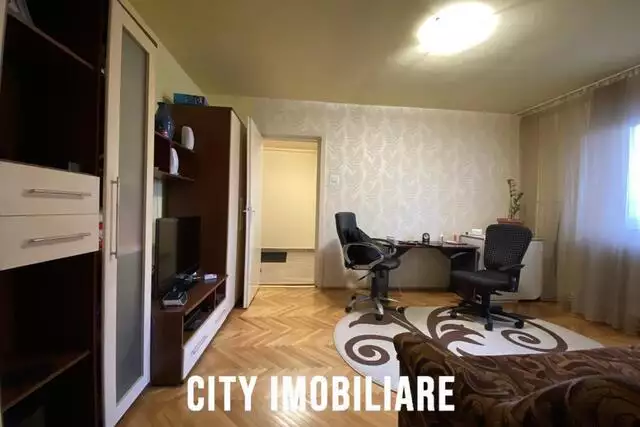 Apartament 2 camere, semidecomandat, mobilat, utilat, Manastur - PropertyBook