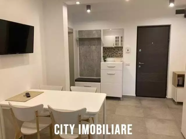 Apartament 2 camere, decomandat, prima inchiriere, zona Big