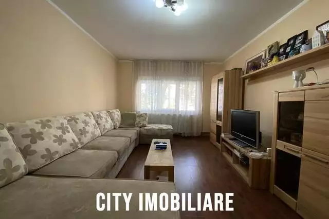 Apartament 3 camere, decomandat, mobilat, utilat, Titulescu