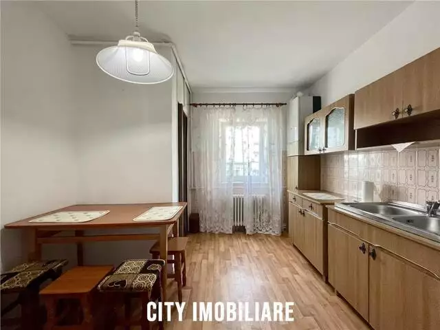 Apartament 3 camere, decomandat, mobilat, zona Piata Zorilor