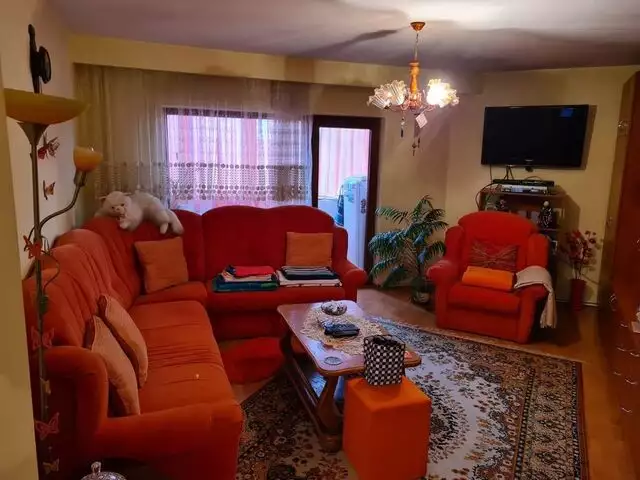 Apartament cu 4 camere de vanzare in Zorilor,  zona Sigma