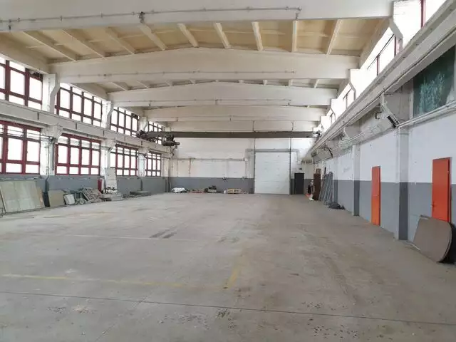 Spatiu Industrial - Zona Marasti - 5,500 mp Curte / Singur in Curte