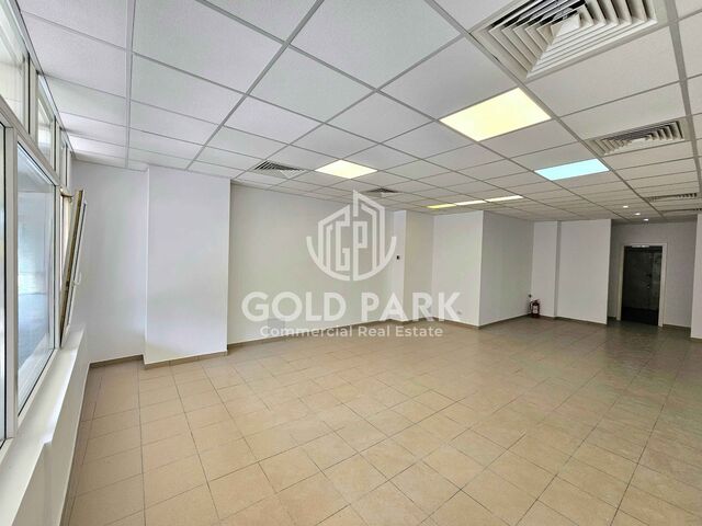 Spatiu Comercial - Zona Zorilor - Vitrina Mare la Strada / Depozit