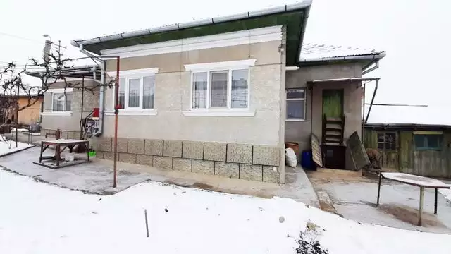 Casa unifamiliala cu 667 mp teren in Dambul Rotund