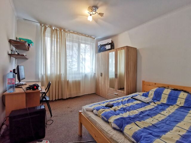 Apartament cu 3 camere, decomandat, etaj 2 din 4, cartierul Grigorescu