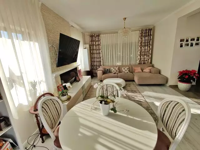 Duplex finisat  la cheie,  mobilat, 280 mp teren, zona Borhanci - PropertyBook