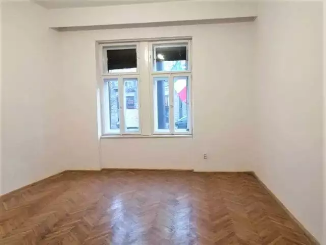 Apartament cu 2 camere, boxa 28mp, Central, in zona strazii Horea