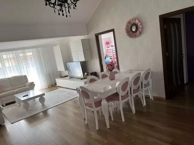 Apartament cu 4 camere, mobilat si utilat, zona Colina Manastur