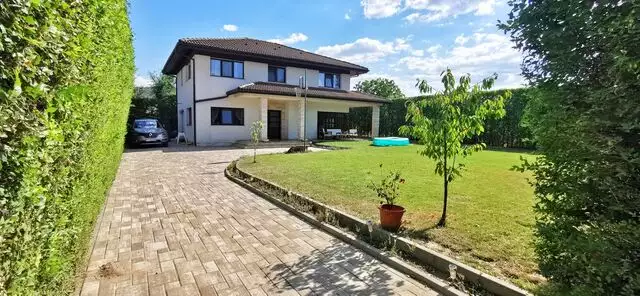 Casa Individuala 4 camere, 150mp utili, 730mp teren, finisata la cheie