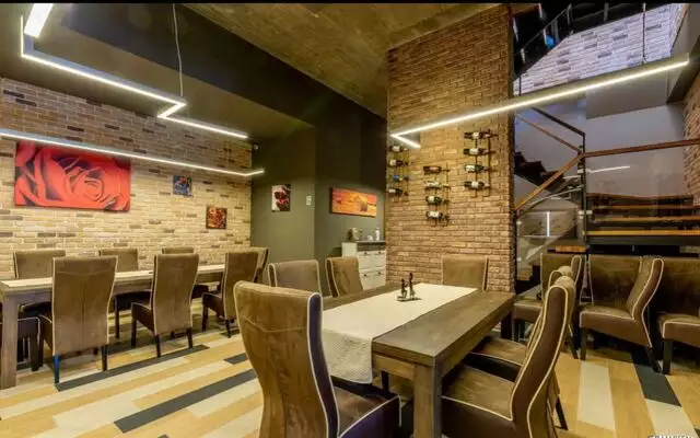 Spatiu comercial cu preluare de chiriasi, zona The Office