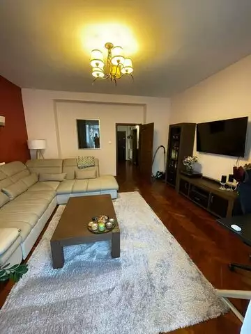 Apartament 2 camere decomandate, 80 mp,  parcare, zona Horea