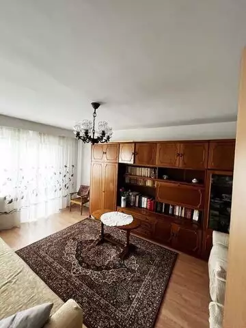 Apartament 2 camere, decomandat, etaj intermediar, zona Big Manastur
