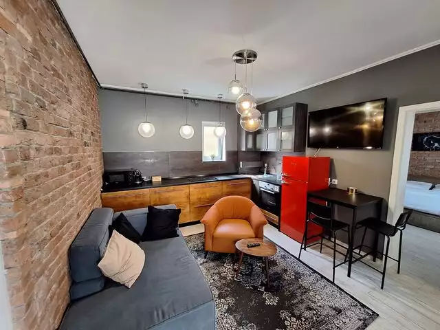 Apartament ideal investitie, 3 camere, zona foarte buna, Hasdeu