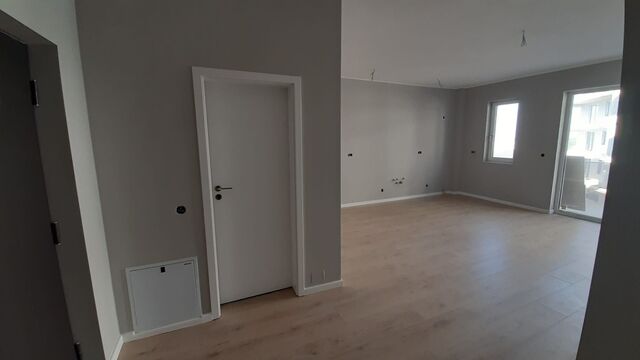 Apartament 2 camere , etaj 1/3,  bloc nou cu lift, zona Vivo
