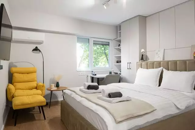 Apartament cu o camera, ultrafinisat, zona Cipariu