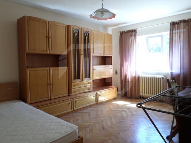 Apartament 3 camere, decomandat, 65 mp, zona Profi Grigorescu