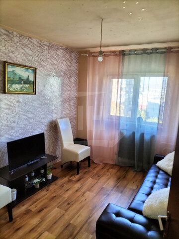 Apartament 4 camere, 84 mp, decomandat, 2 bai, zona Aurel Vlaicu