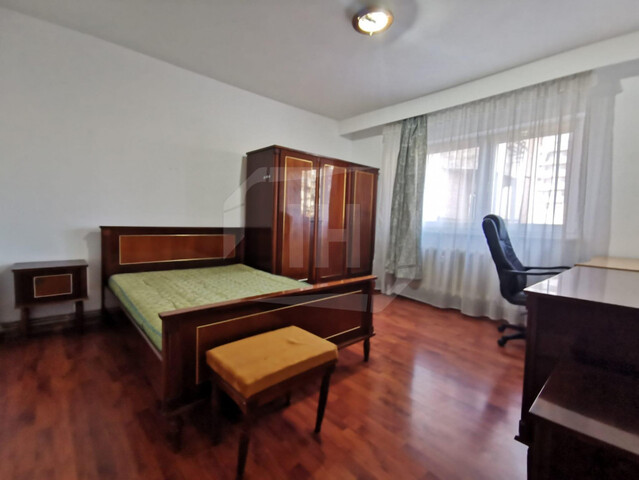 Apartament 3 camere, 80 mp, decomandat, 2 bai, zona Calea Manastur