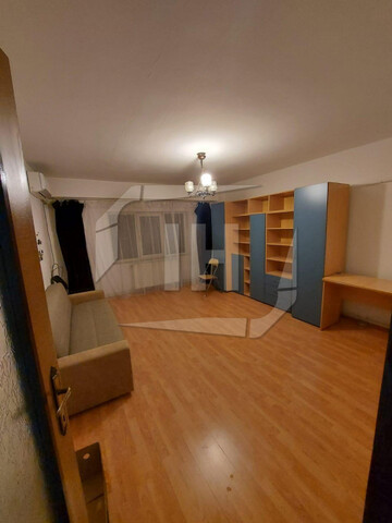 Apartament 1 camera, 40 mp, decomandat, zona N. Titulescu