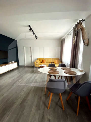 Apartament 2 camere, etaj intermediar, parcare, zona Romul Ladea