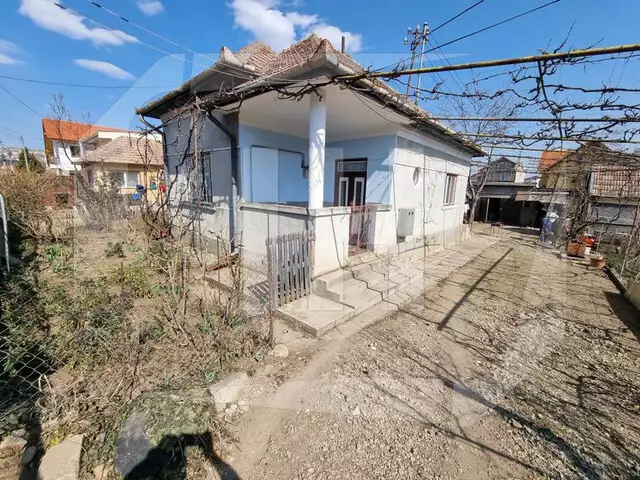 Casa individuala, 1000 mp teren, 18.5 front, in zona Someseni