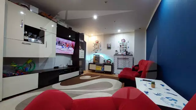 Apartament renovat, 3 camere decomandat, 63 mp utili, 2 balcoane, zona Baciu